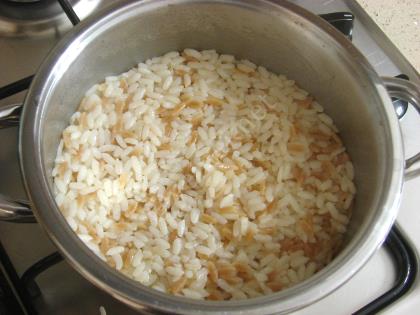 Arpa Şehriyeli Pirinç Pilavı