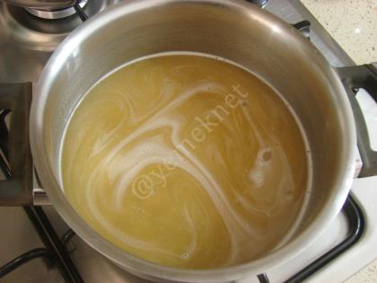 İki Renkli Arpa Şehriye Pilavı