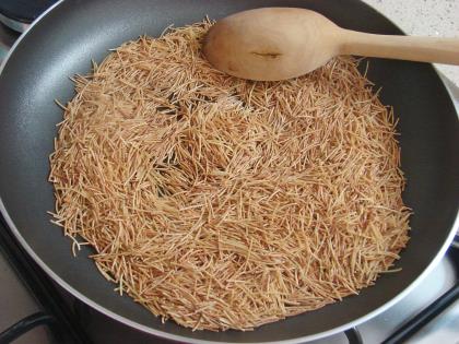 Kavrulmuş Tel Şehriye Salatası