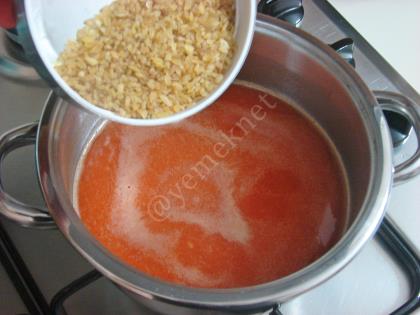 Kıymalı Bulgur Çorbası