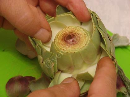 Yapraklı Taze Enginar Dolması