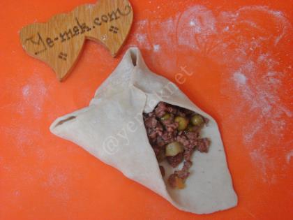 Kıymalı Talaş Böreği