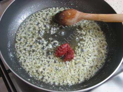 Yoğurtlu Bulgur Köftesi