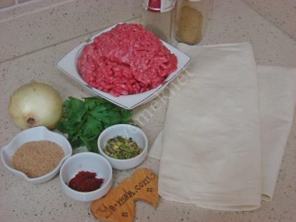 Yufkalı Şiş Köfte