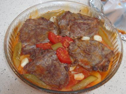 Fırında Salçalı Et Yemeği