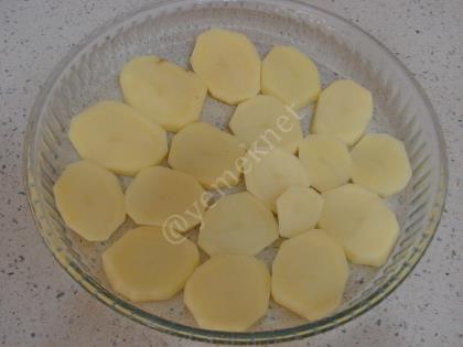 Fırında Salçalı Et Yemeği