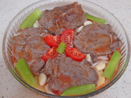 Fırında Salçalı Et Yemeği