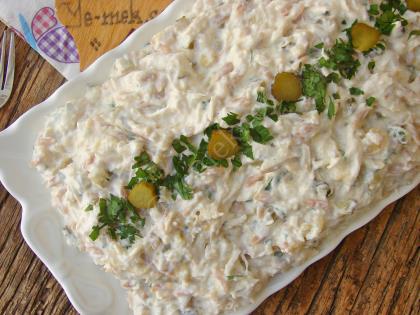 Köz Patlıcanlı Tavuk Salatası