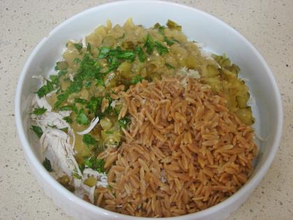 Köz Patlıcanlı Tavuk Salatası