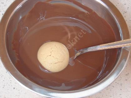 Çikolatalı Kartopu Kurabiyesi