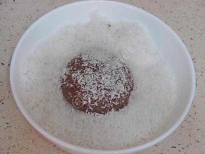 Çikolatalı Kartopu Kurabiyesi