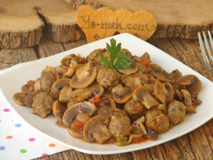 Köfteli Mantar Yemeği