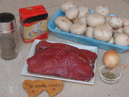 Kremalı Mantarlı Et Yemeği