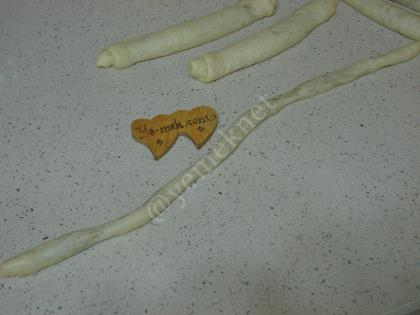 Tahinli Rulo Çörek