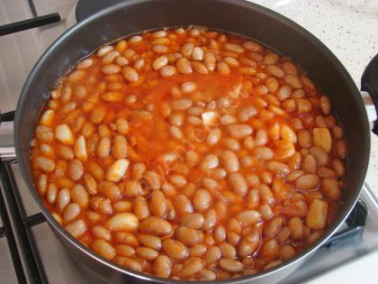 Zeytinyağlı Taze Barbunya Yemeği