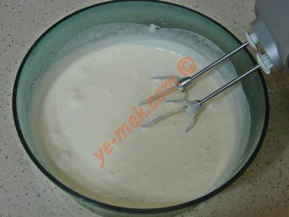 İki Renkli Sodalı Kek