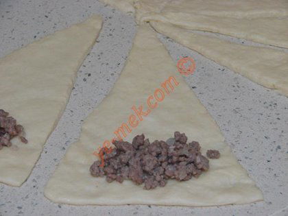 Kıymalı Katmer Poğaça