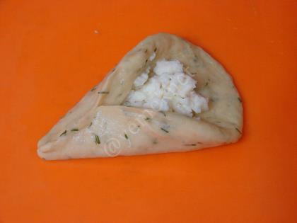 Peynirli Dereotlu Pastane Poğaçası