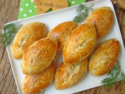 Peynirli Dereotlu Pastane Poğaçası