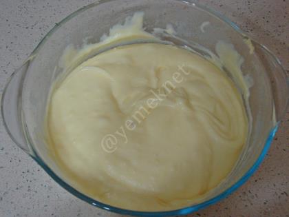 Tencerede Patates Püreli Et Yemeği