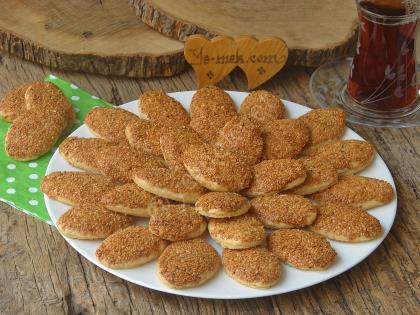 Ağızda Dağılan Tuzlu Kurabiye