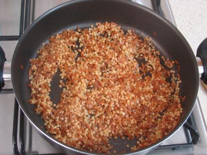 Arpa Şehriyeli Kuskus Pilavı