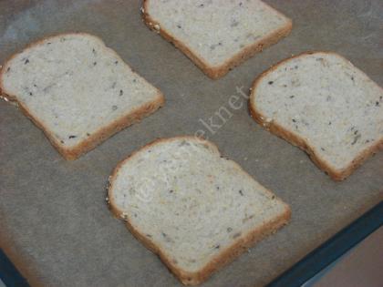 Ekmek Üstü Lahmacun