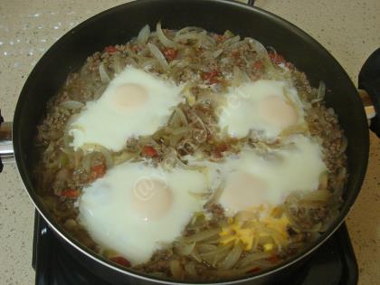 Soğanlı Yumurtalı Mıhlama