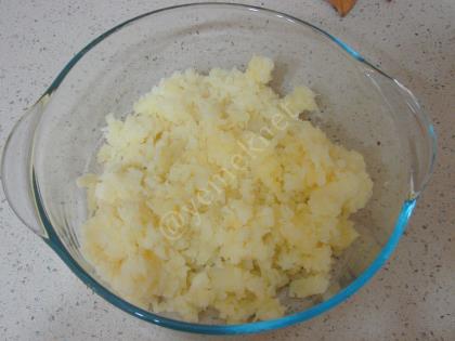 Yoğurtlu Sebze Salatası