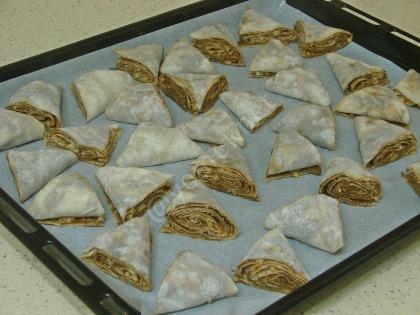 Cevizli Haşhaşlı Çıtır Börek