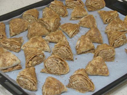 Cevizli Haşhaşlı Çıtır Börek