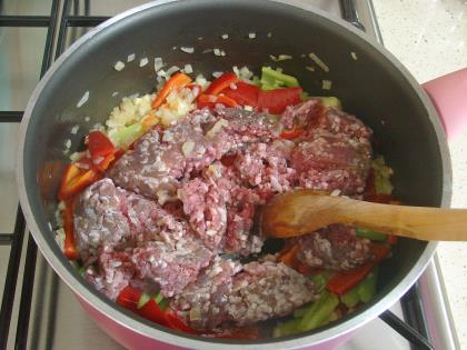 Kıymalı Patatesli Karnabahar Yemeği