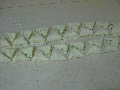 Peynirli Çıtır Üçgen Börek