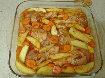 Fırında Sebzeli Tavuk Yemeği