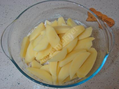 Fırında Yoğurtlu Patates Kızartması