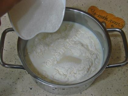 Pudingli Bisküvili İrmik Tatlısı