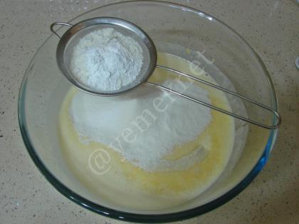 Tencerede Limonlu Revani