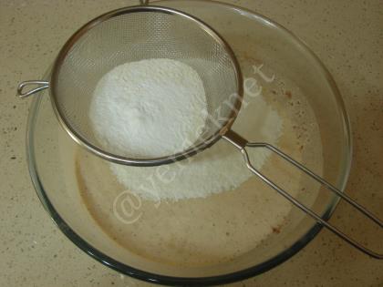 Elmalı Havuçlu Tarçınlı Kek