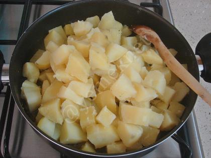 Kahvaltılık Tereyağlı Patates Kavurması