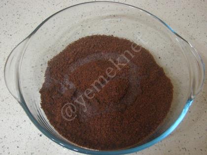 Sürprizli İrmik Tatlısı