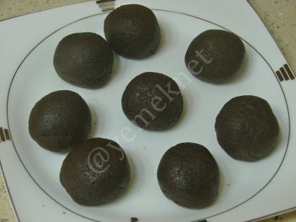 Sürprizli İrmik Tatlısı