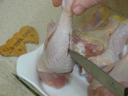 Fırında Patatesli Tavuk But Yemeği