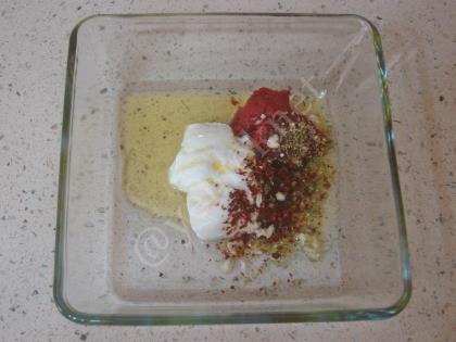 Fırında Patatesli Tavuk But Yemeği