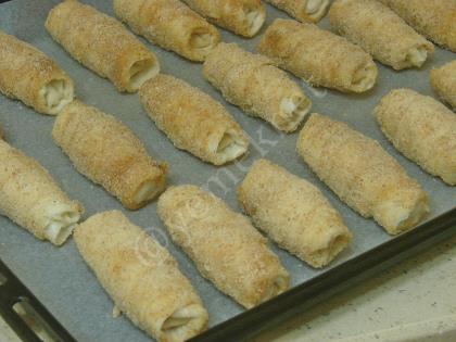 Hazır Yufkadan Peynirli Kruvasan Börek