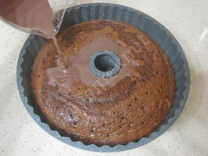 Kek Kalıbında Islak Kek