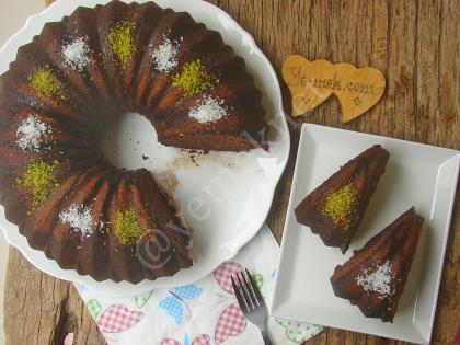 Kek Kalıbında Islak Kek