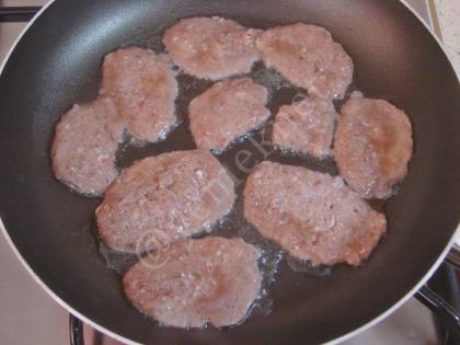 Kıymadan Yaprak Döner