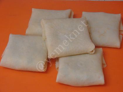 Peynirli Krep Böreği