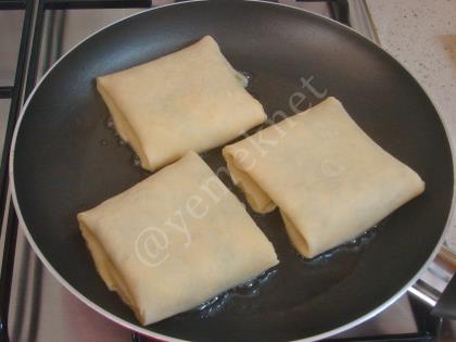 Peynirli Krep Böreği