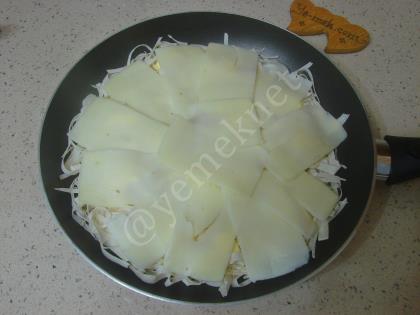 Tavada Çıtır Börek